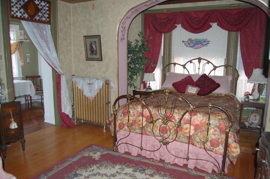 Schuster Mansion Bed & Breakfast Milwaukee Pokoj fotografie